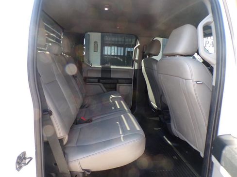 Used 2021 Ford F250 XL w/ Power Equipment Group image 10