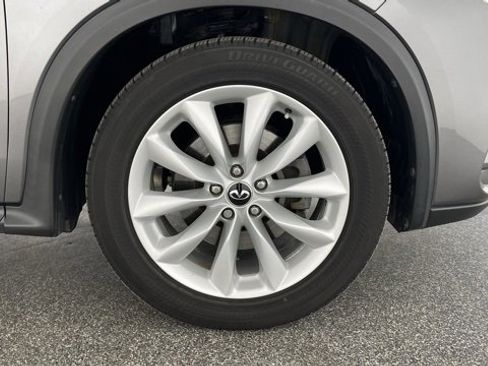 Used 2019 INFINITI QX50 Essential image 55