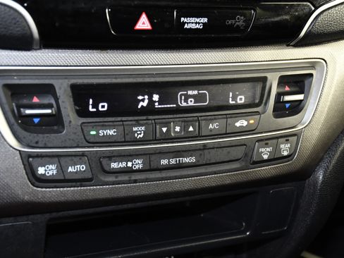 Certified 2025 Honda Ridgeline Sport image 29