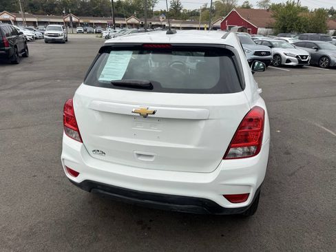 Used 2021 Chevrolet Trax LS image 8