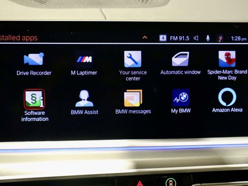 Used 2022 BMW X6 xDrive40i w/ Executive Package AWD/4WD image 41