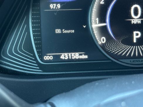 Used 2019 Lexus UX 200 w/ Accessory Package image 25