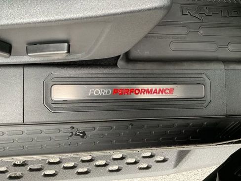 Used 2024 Ford Bronco Raptor w/ Interior Carbon Fiber Pack 6 AWD/4WD image 45