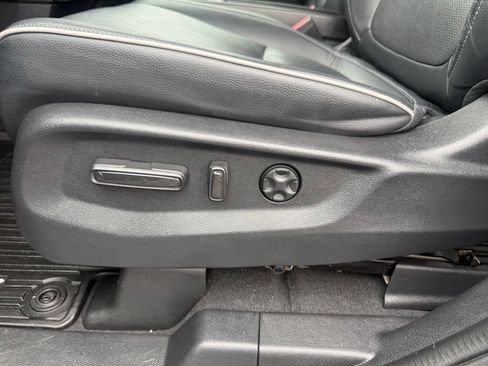 Used 2024 Honda Odyssey Elite image 14
