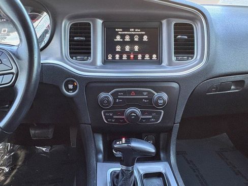 Used 2022 Dodge Charger SXT image 8