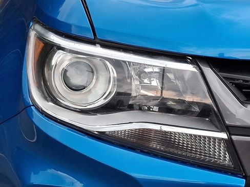 Used 2021 Chevrolet Colorado Z71 AWD/4WD image 10