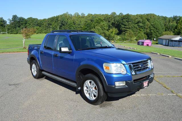 Used 2010 Ford Explorer Sport Trac XLT AWD/4WD image 25