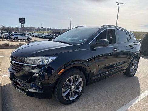 Used 2022 Buick Encore GX Select w/ Sport Touring Package image 1