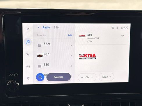 Certified 2025 Toyota Corolla LE image 33