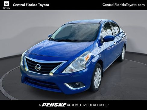 Used 2016 Nissan Versa SV FWD image 1
