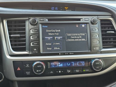 Used 2017 Toyota Highlander Limited image 13