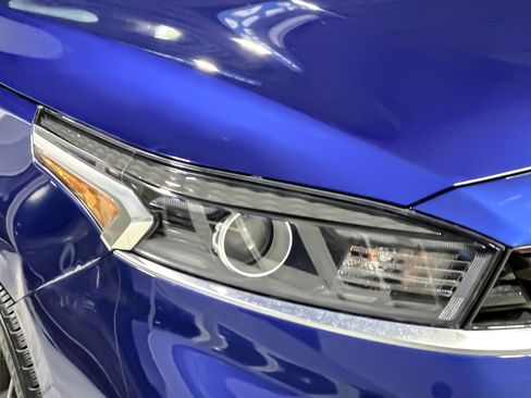 Used 2024 Kia Forte GT-Line w/ GT-Line Premium Package image 10