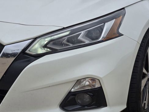 Used 2021 Nissan Altima 2.5 SL FWD image 8