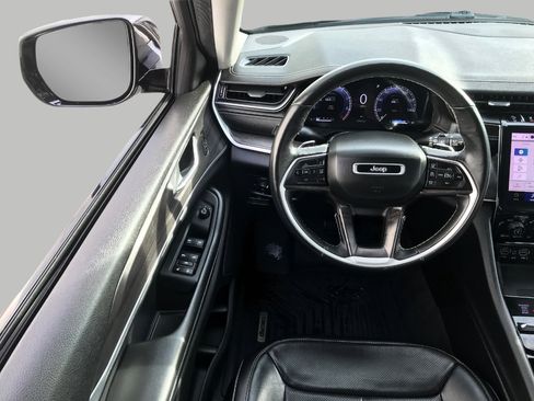 Used 2021 Jeep Grand Cherokee L Limited w/ Luxury Tech Group II image 5