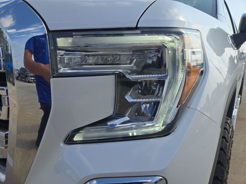 Used 2021 GMC Sierra 1500 SLT RWD image 10