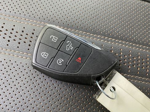 Used 2024 Chevrolet Silverado 1500 High Country w/ Technology Package AWD/4WD image 42