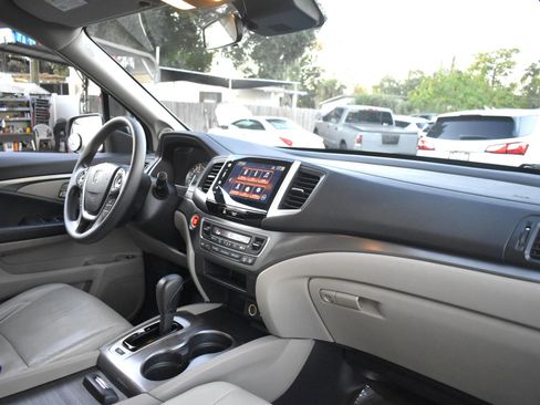 Used 2016 Honda Pilot EX image 15