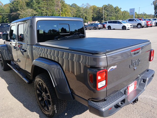 Used 2025 Jeep Gladiator Sport AWD/4WD image 9