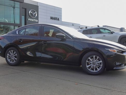 New 2026 MAZDA MAZDA3 s FWD image 4