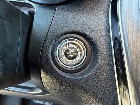 Used 2021 Mercedes-Benz GLC 300 image 26