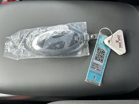 New 2026 Hyundai Kona SE image 29