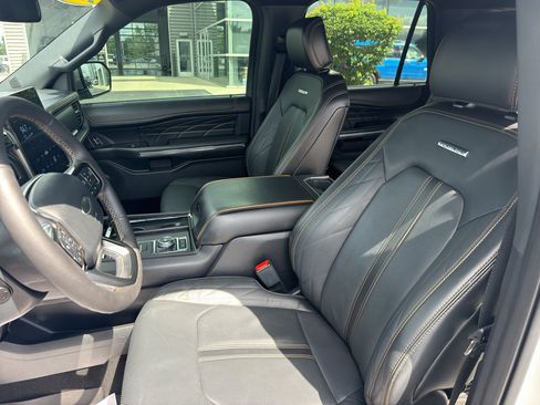 Used 2024 Ford Expedition Max Platinum AWD/4WD image 14