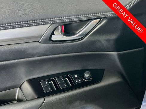Used 2021 MAZDA CX-5 Touring FWD image 17