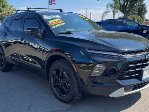 Used 2024 Chevrolet Blazer LT w/ Sound & Technology Package AWD/4WD image 1