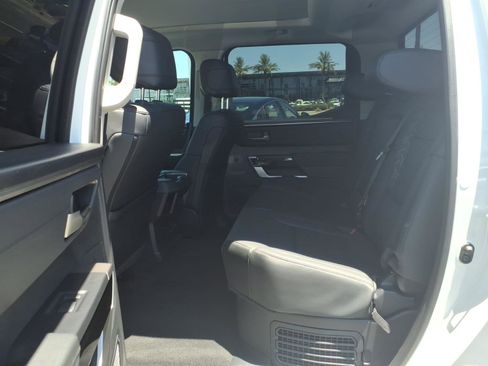 Used 2024 Toyota Tundra Limited w/ TRD Off-Road Package AWD/4WD image 11