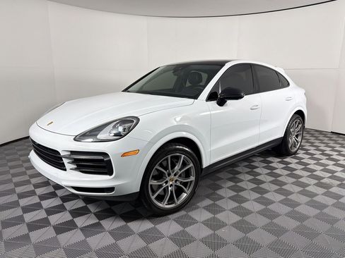 Certified 2021 Porsche Cayenne Coupe AWD/4WD image 1