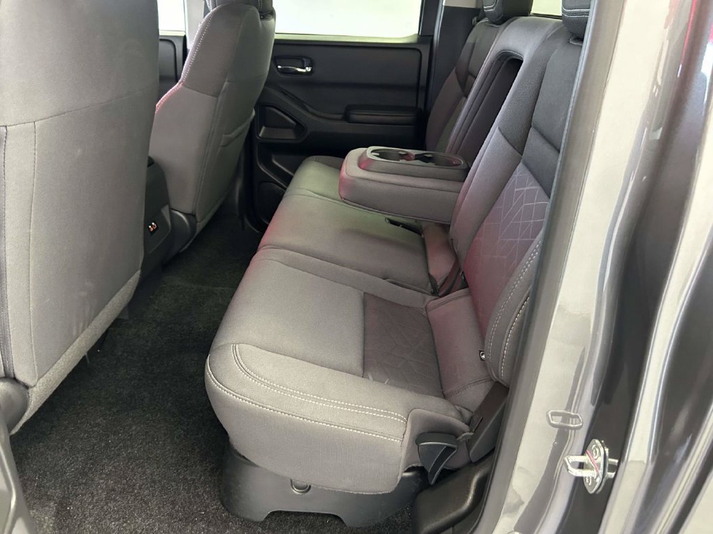 Used 2026 Nissan Frontier SV RWD image 11