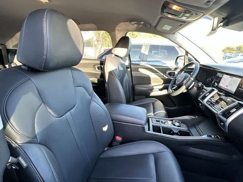 Certified 2023 Kia Sorento EX AWD/4WD image 28
