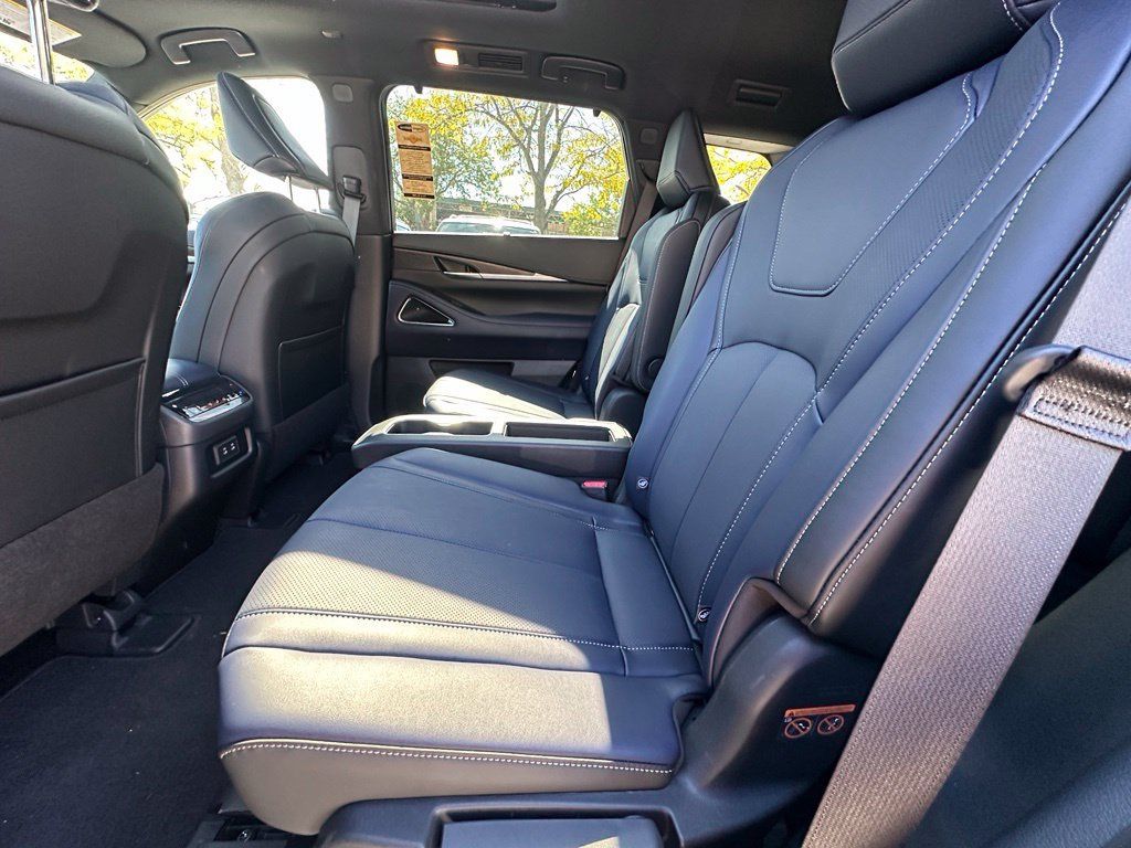 Certified 2026 INFINITI QX60 Sport w/ Dark Cargo Package AWD/4WD image 16