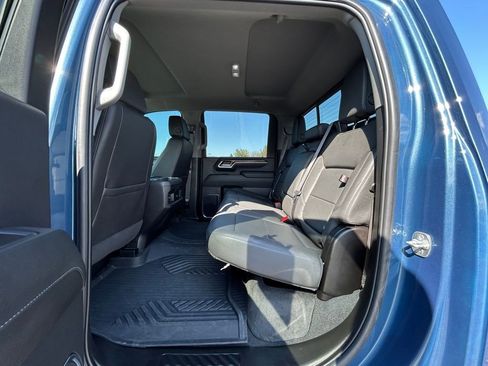 Used 2025 Chevrolet Silverado 2500 LT w/ Trail Boss Package image 10