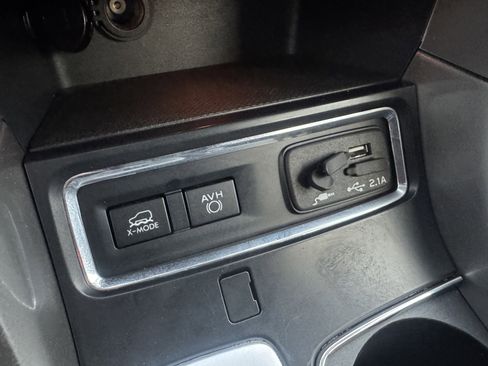 Used 2022 Subaru Ascent Premium w/ Convenience Package image 28