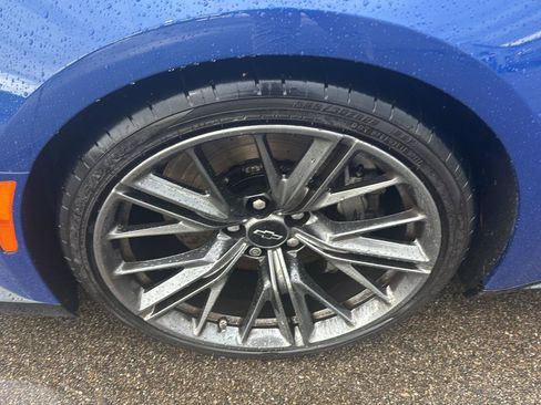 Used 2021 Chevrolet Camaro ZL1 RWD image 9