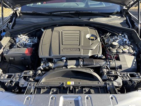 Used 2026 Jaguar F-PACE R-Dynamic S image 25