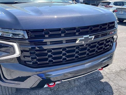 Used 2024 Chevrolet Tahoe Z71 w/ Luxury Package AWD/4WD image 34