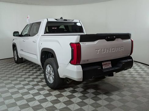 Used 2025 Toyota Tundra SR5 w/ SR5 Premium Package AWD/4WD image 5