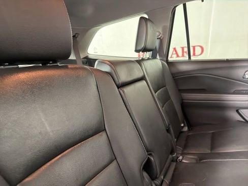Used 2021 Honda Pilot Special Edition image 18