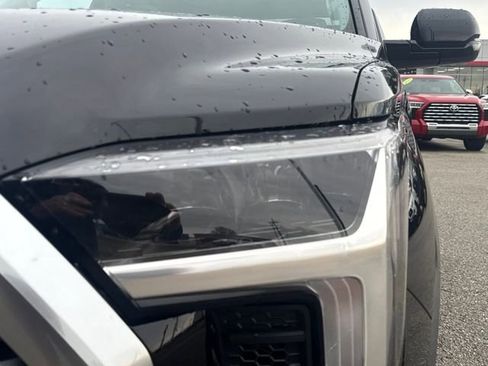 Used 2023 Toyota Tundra Limited w/ Power Package image 10