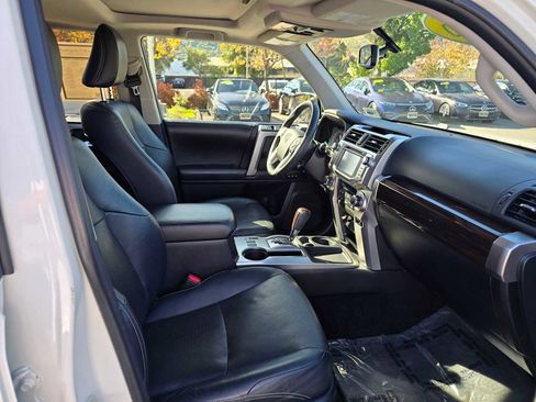 Used 2016 Toyota 4Runner Limited image 11