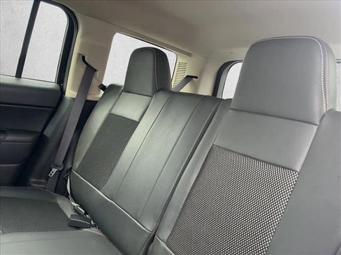 Used 2016 Jeep Patriot 75th Anniversary w/ Power Value Group image 14