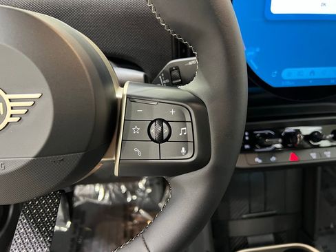 Certified 2025 MINI Cooper S image 15