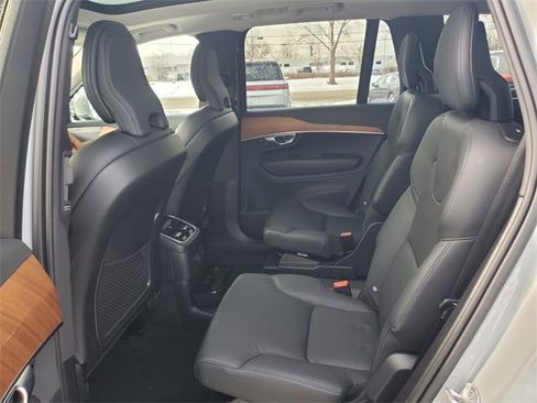 Certified 2024 Volvo XC90 T8 Plus w/ Protection Package Premier image 29