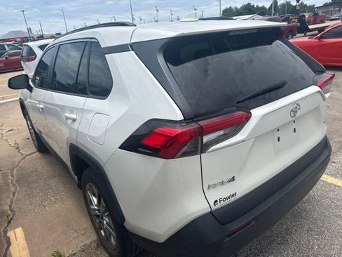 Used 2022 Toyota RAV4 XLE Premium FWD image 6