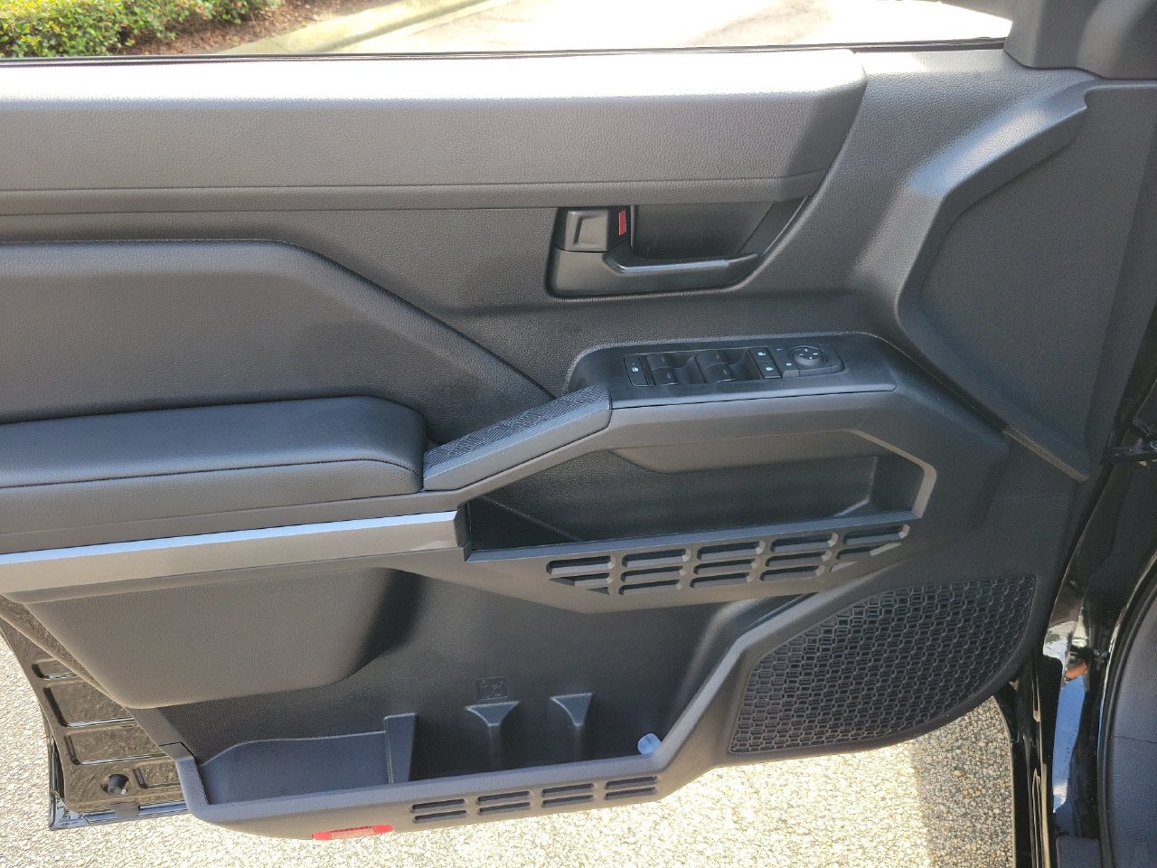 Used 2026 Toyota Tacoma SR5 RWD image 12