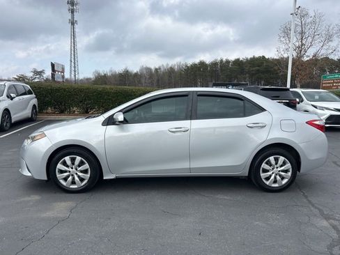 Used 2015 Toyota Corolla LE image 8