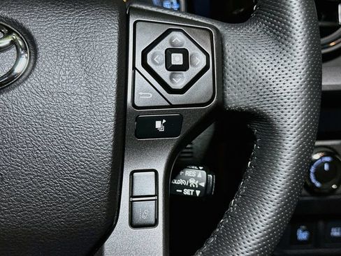 Used 2021 Toyota Tacoma TRD Sport w/ Technology Package AWD/4WD image 33