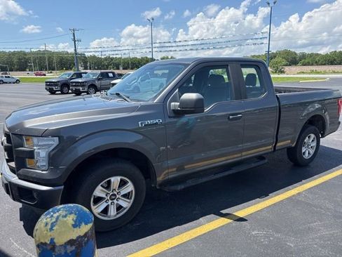 Used 2015 Ford F150 XL w/ Equipment Group 101A Mid RWD image 1